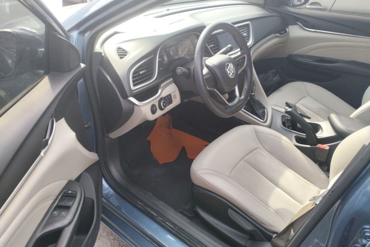 Used Buick GT 2015 15N Automatic Deluxe Edition Driver Seat