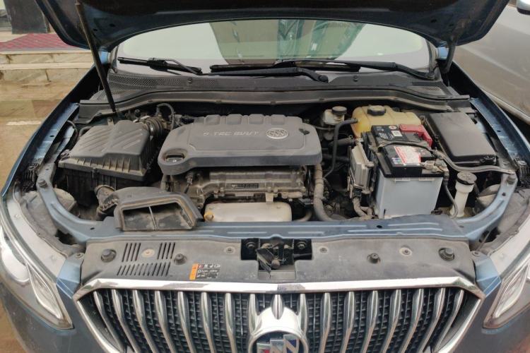 Used Buick GT 2015 15N Automatic Entry-Level Trim Engine Bay
