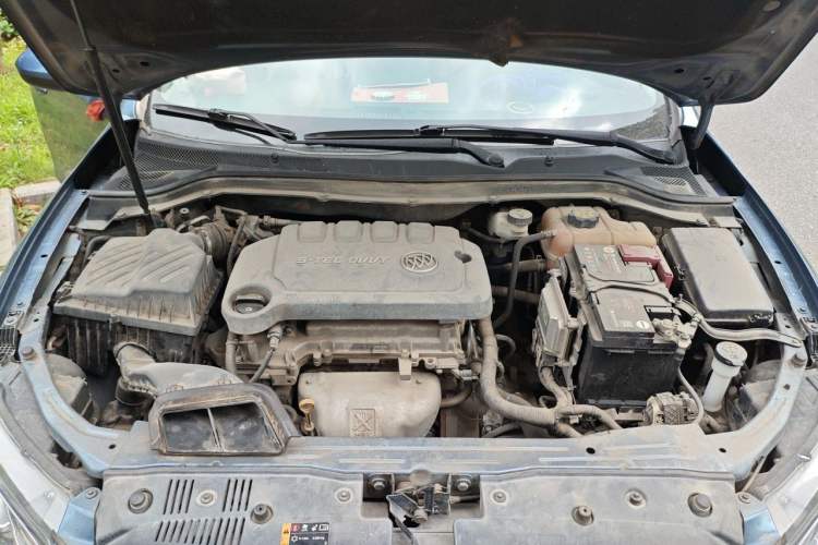 Used Buick GT 2015 15N Automatic Deluxe Edition Engine Bay