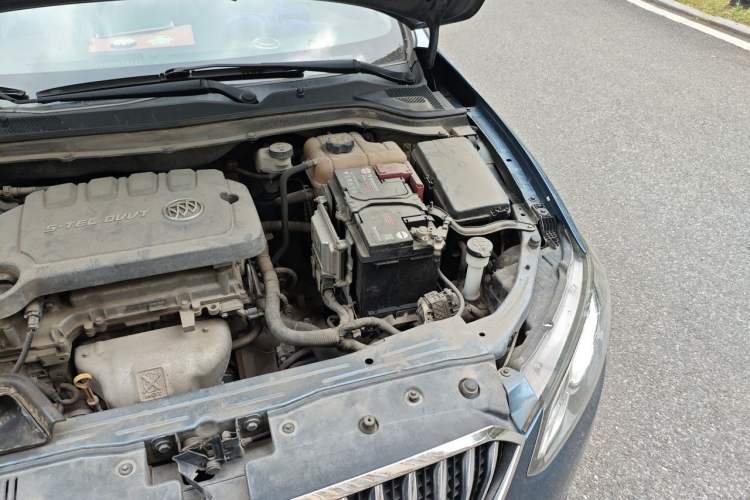 Used Buick GT 2015 15N Automatic Deluxe Edition Engine Bay Left