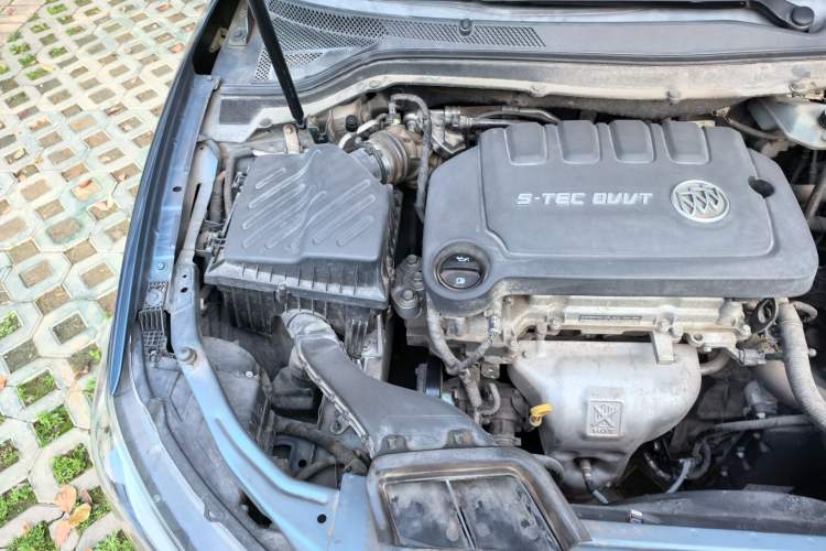 Used Buick GT 2015 15N Automatic Entry-Level Trim Engine Bay Right