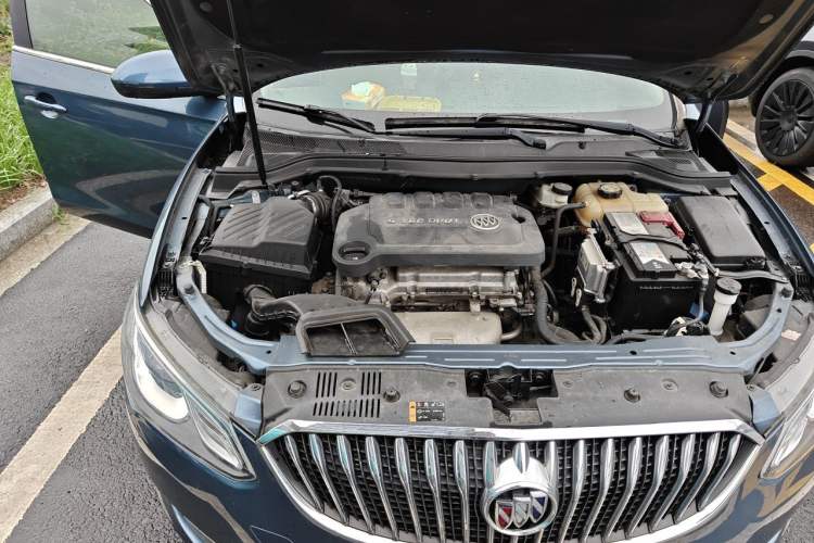 Used Buick GT 2015 15N Automatic Elite Version Engine Bay Right