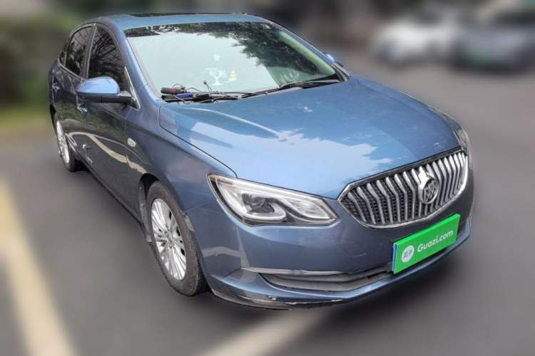 Used Buick GT 2015 15N Automatic Elite Version Exterior 2