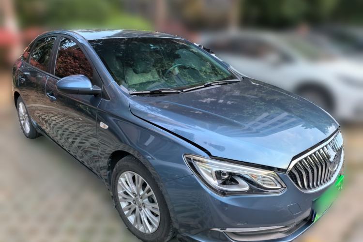 Used Buick GT 2015 15N Automatic Entry-Level Trim Front Right 45 Deg