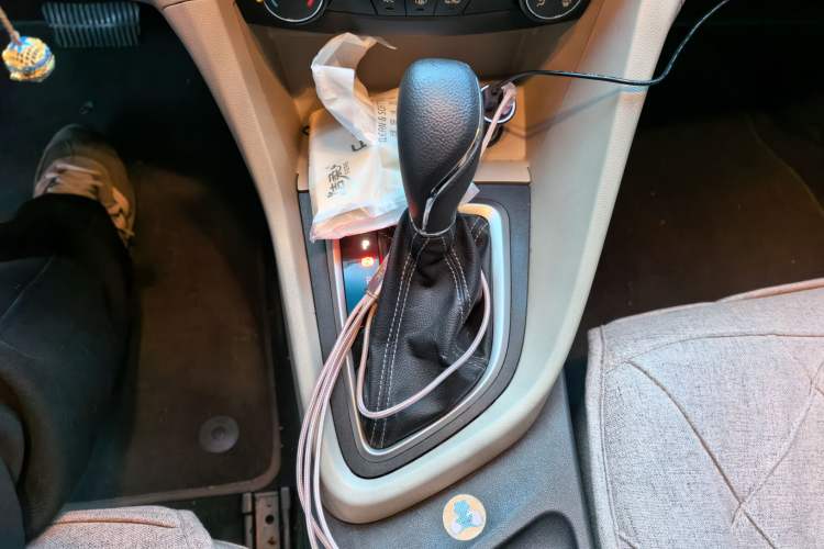 Used Buick GT 2015 15N Automatic Entry-Level Trim Gear Lever
