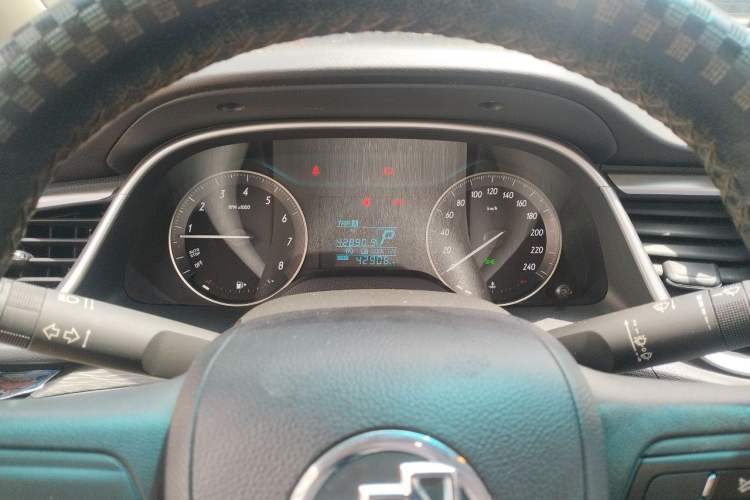 Used Buick GT 2015 15N Automatic Entry-Level Trim Instrument Cluster