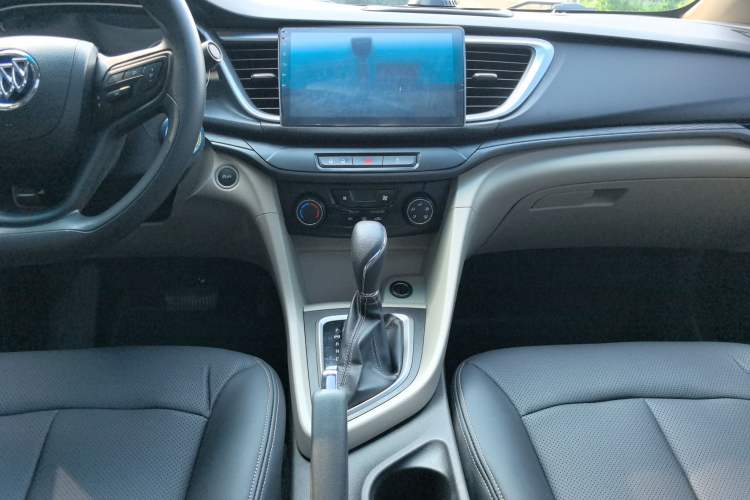 Used Buick GT 2015 15N Automatic Elite Version Interior 5