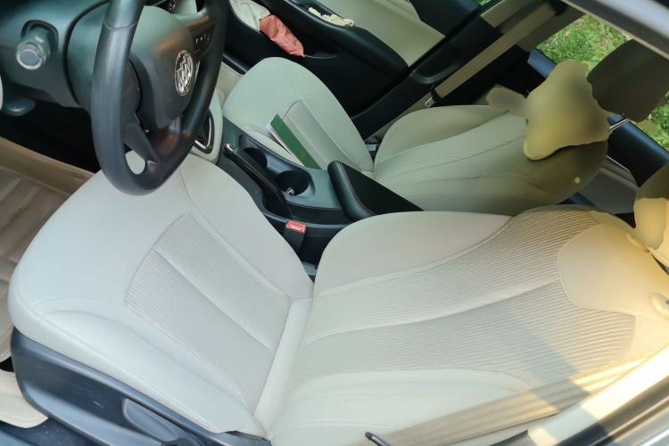 Used Buick GT 2015 15N Automatic Elite Version Left Front Seat