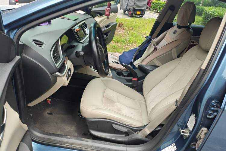 Used Buick GT 2015 15N Automatic Deluxe Edition Left Front Seat