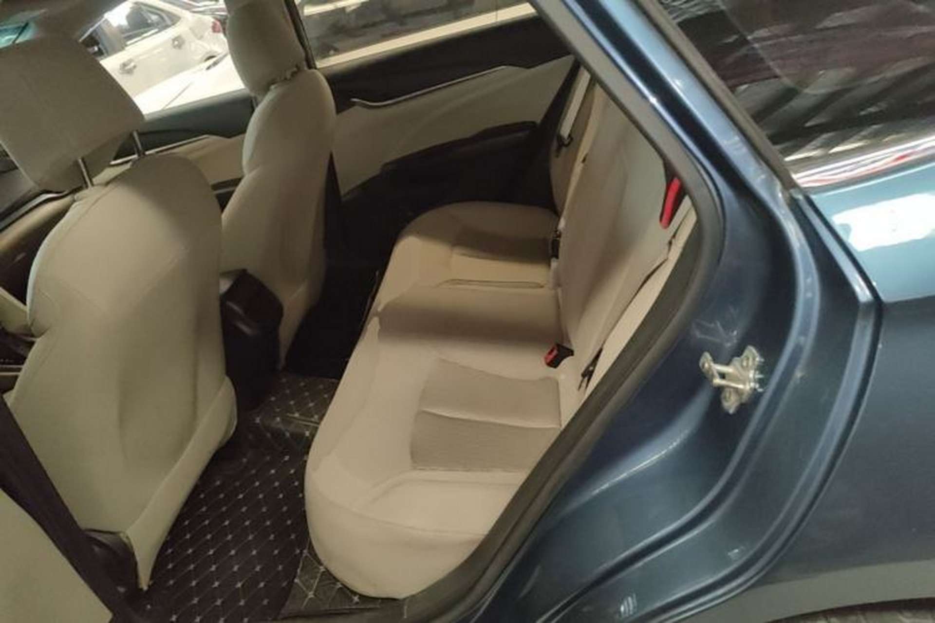 Used Buick GT 2015 15N Automatic Elite Version Left Rear Seat