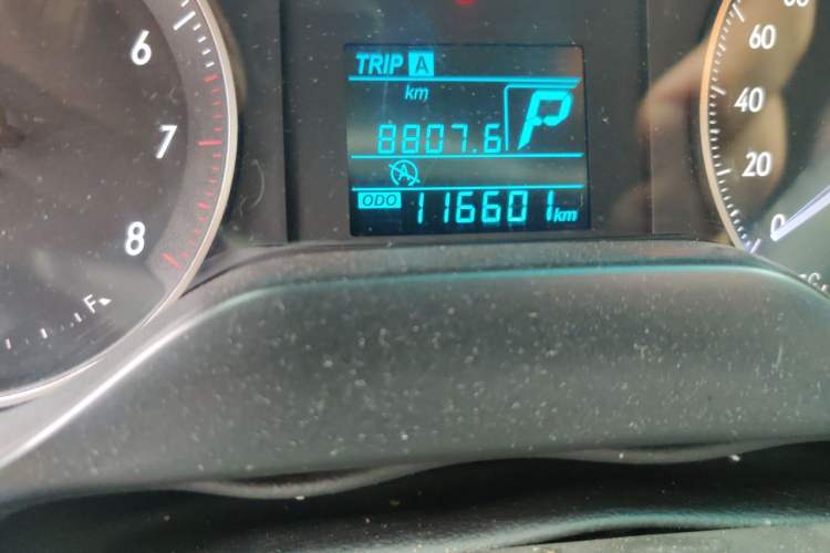 Used Buick GT 2015 15N Automatic Entry-Level Trim Odometer Close Up