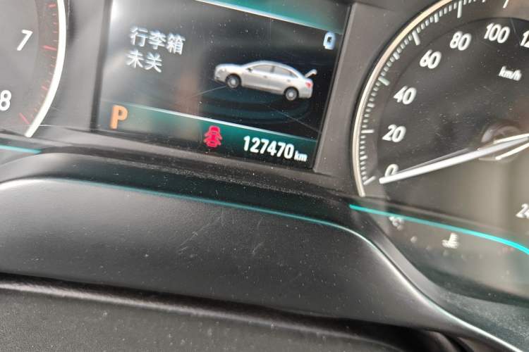 Used Buick GT 2015 15N Automatic Elite Version Odometer Close Up