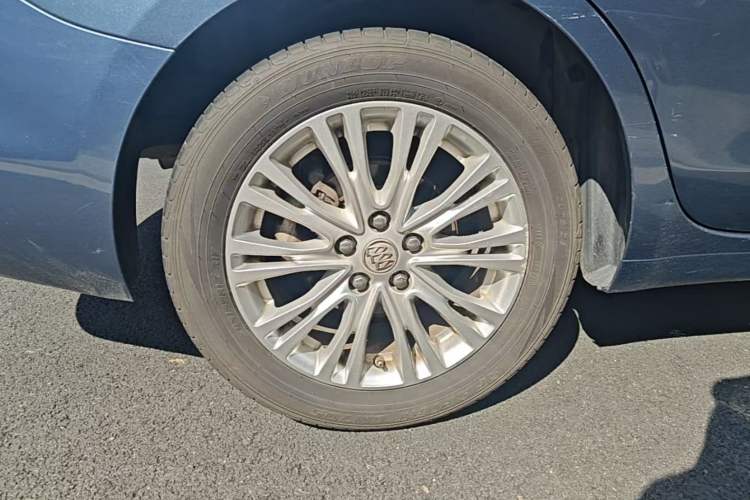 Used Buick GT 2015 18T Dual-Clutch Luxury Model Right Rear Wheel Hub