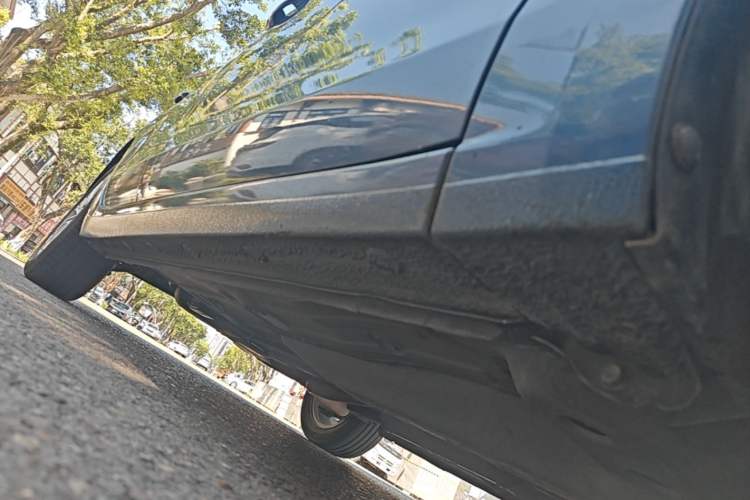 Used Buick GT 2015 18T Dual-Clutch Luxury Model Right Side Sill