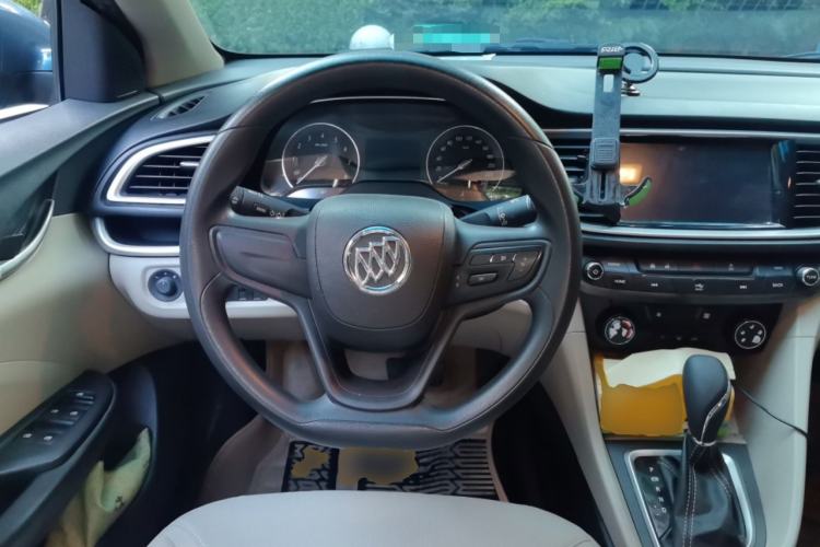Used Buick GT 2015 15N Automatic Elite Version Steering Wheel
