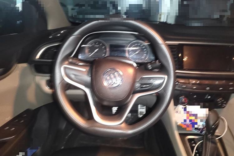 Used Buick GT 2015 15N Automatic Elite Version Steering Wheel