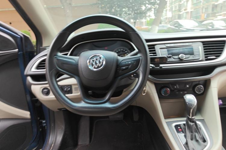 Used Buick GT 2015 18T Dual-Clutch Elite Model Steering Wheel