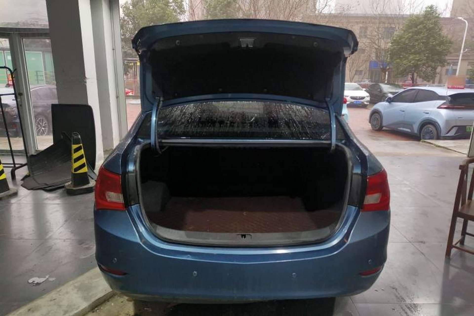 Used Buick GT 2015 15N Automatic Entry-Level Trim Trunk