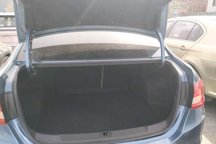 Used Buick GT 2015 15N Automatic Deluxe Edition Trunk