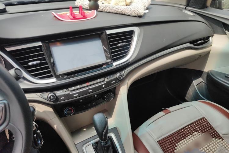 Used Buick GT 2015 15N Automatic Elite Version Audio And AC Panel