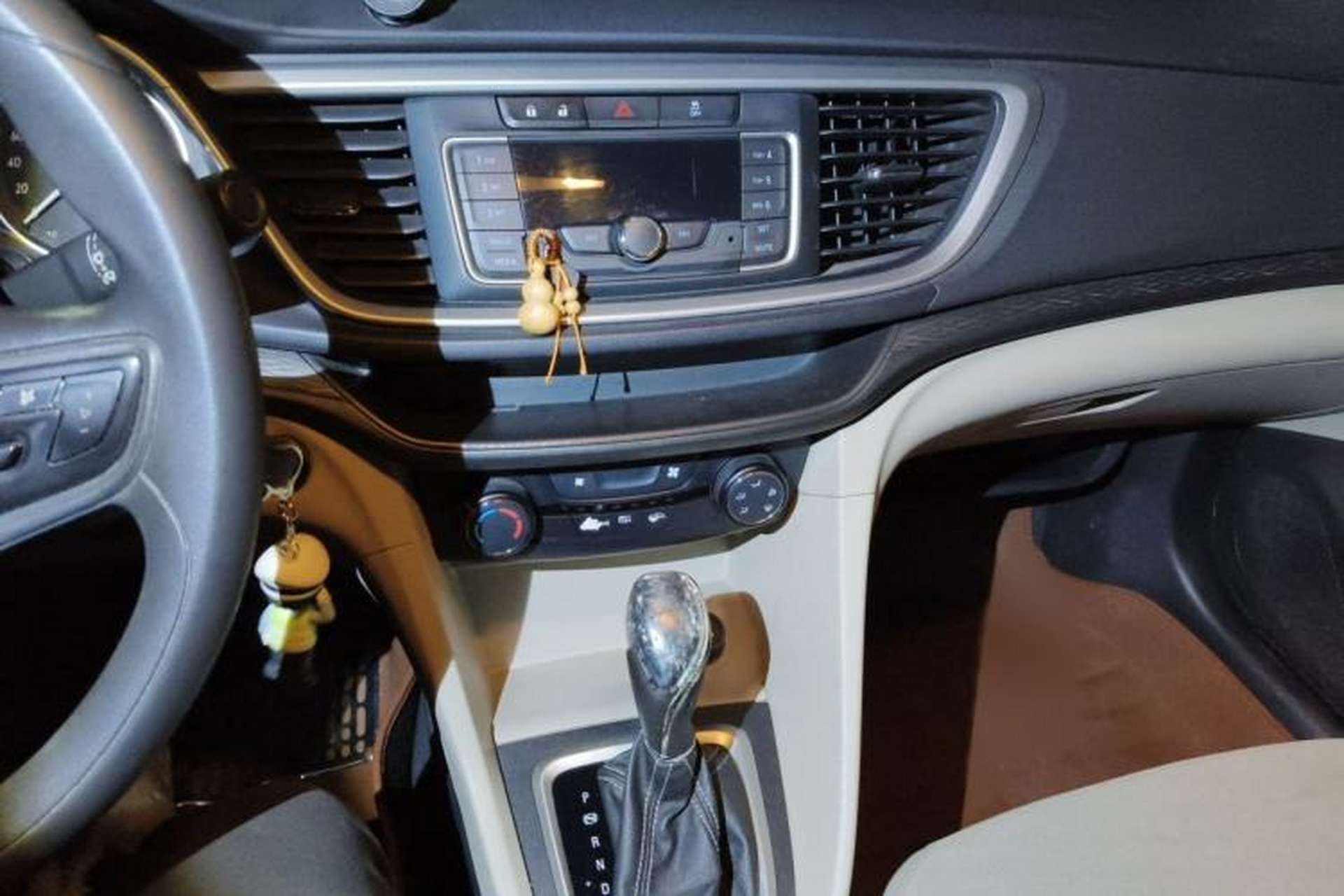 Used Buick GT 2015 15N Automatic Entry-Level Trim Audio And AC Panel