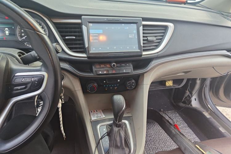 Used Buick GT 2015 15N Automatic Elite Version Audio And AC Panel