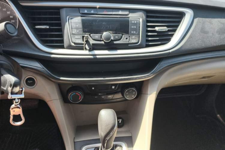 Used Buick GT 2015 15N Automatic Elite Version Audio And AC Panel