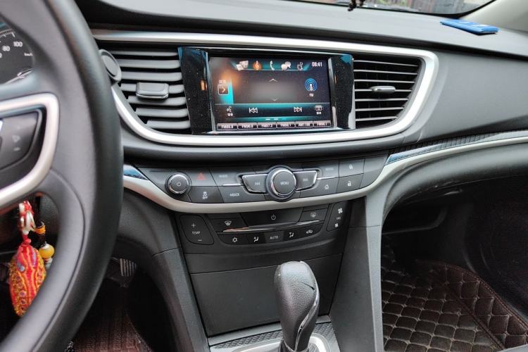 Used Buick GT 2015 15N Automatic Deluxe Edition Audio And AC Panel