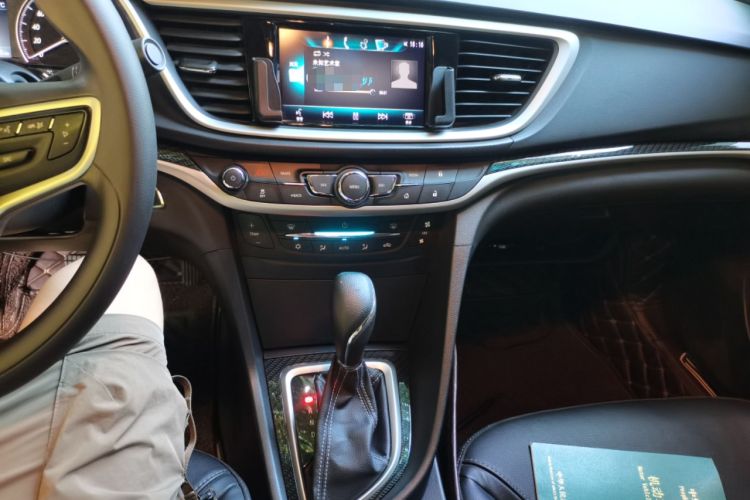 Used Buick GT 2015 15N Automatic Deluxe Edition Audio And AC Panel
