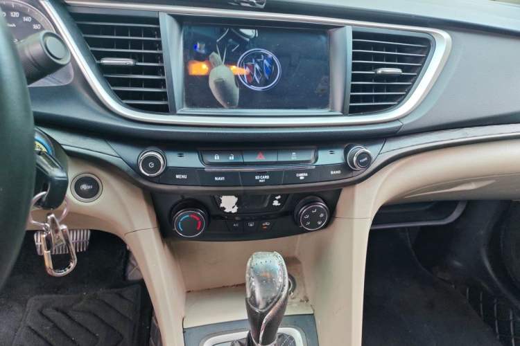 Used Buick GT 2015 15N Automatic Elite Version Audio And AC Panel