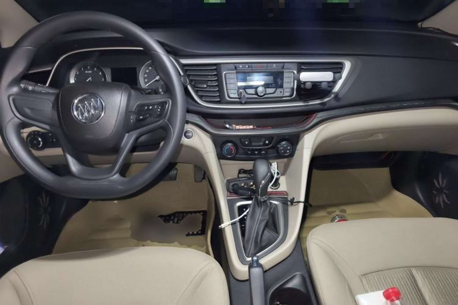 Used Buick GT 2015 15N Automatic Elite Version Center Console