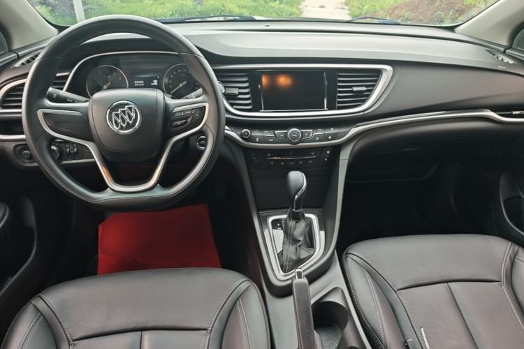 Used Buick GT 2015 15N Automatic Deluxe Edition Center Console