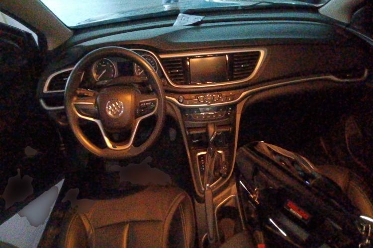 Used Buick GT 2015 15N Automatic Deluxe Edition Center Console
