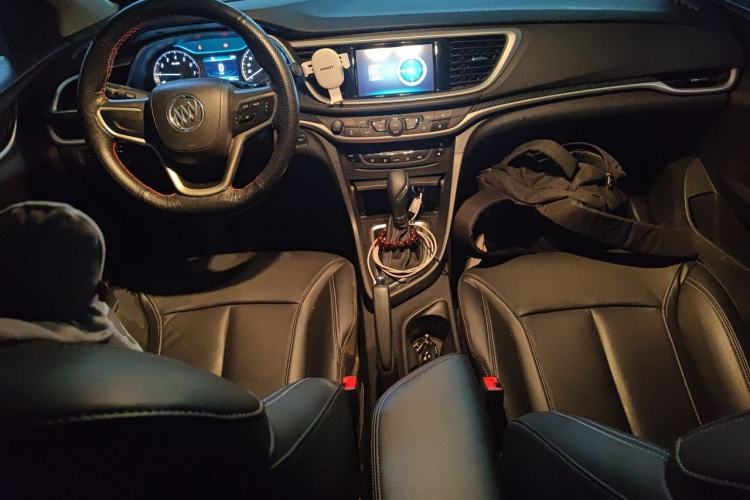 Used Buick GT 2015 15N Automatic Deluxe Edition Center Console