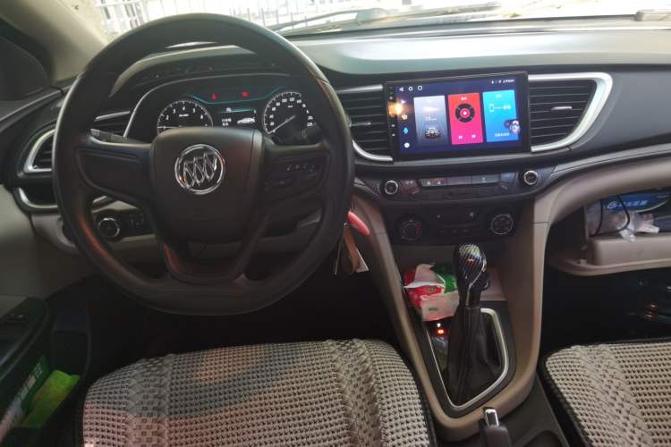 Used Buick GT 2015 15N Automatic Elite Version Center Console