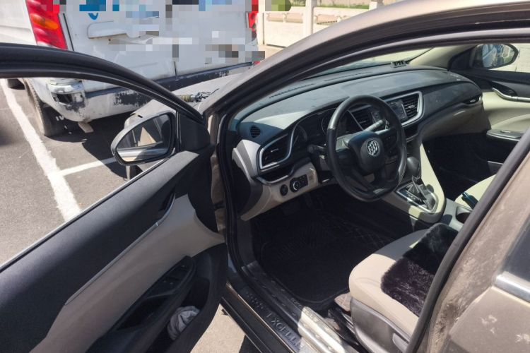 Used Buick GT 2015 15N Automatic Elite Version Driver Seat