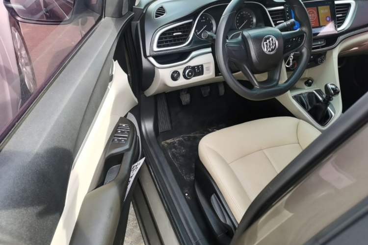 Used Buick GT 2015 15N Manual Entry-Level Trim Driver Seat