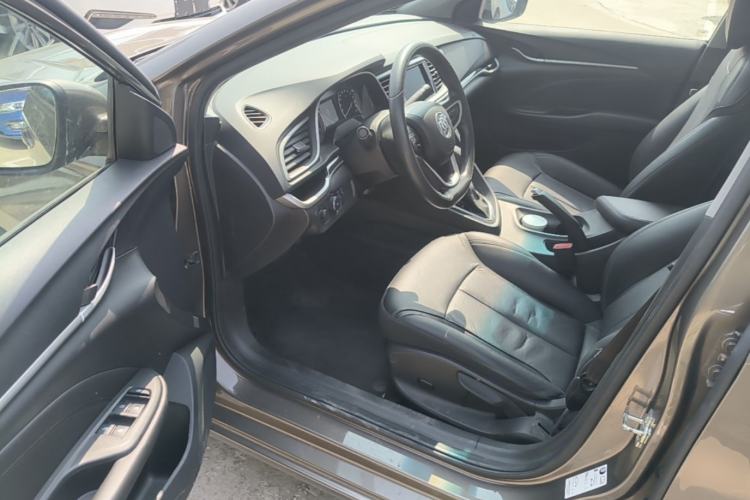 Used Buick GT 2015 18T Dual-Clutch Luxury Model Driver Seat