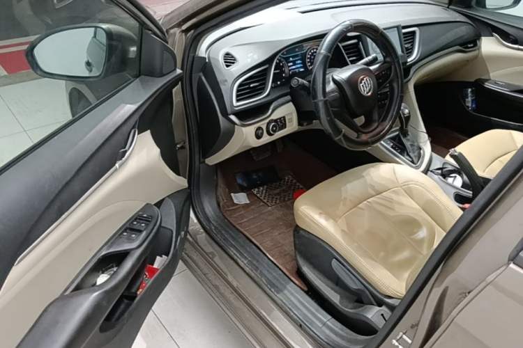 Used Buick GT 2015 18T Dual-Clutch Elite Model Driver Seat