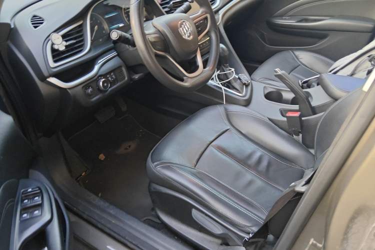 Used Buick GT 2015 15N Automatic Deluxe Edition Driver Seat