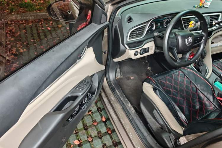Used Buick GT 2015 18T Dual-Clutch Elite Model Driver Seat