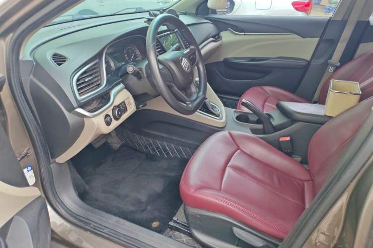 Used Buick GT 2015 15N Automatic Elite Version Driver Seat