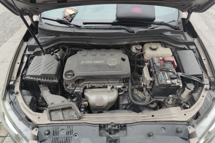 Used Buick GT 2015 15N Automatic Entry-Level Trim Engine Bay