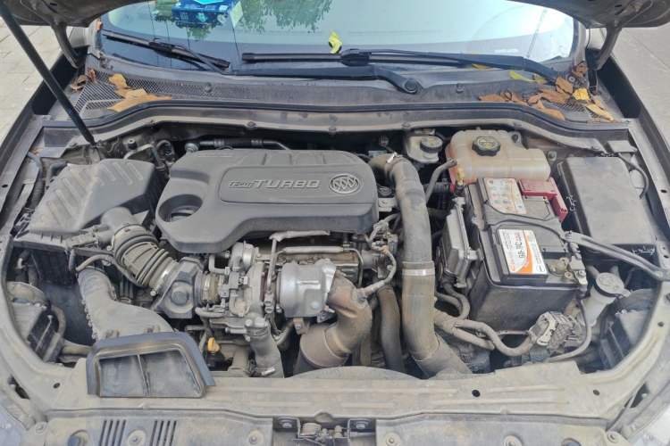 Used Buick GT 2015 18T Dual-Clutch Elite Model Engine Bay