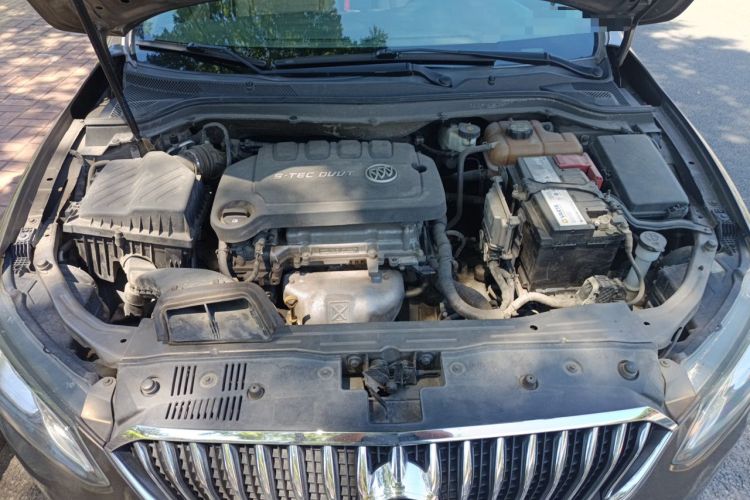 Used Buick GT 2015 15N Automatic Deluxe Edition Engine Bay