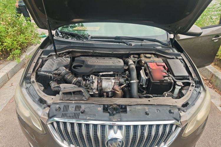 Used Buick GT 2015 18T Dual-Clutch Luxury Model Engine Bay