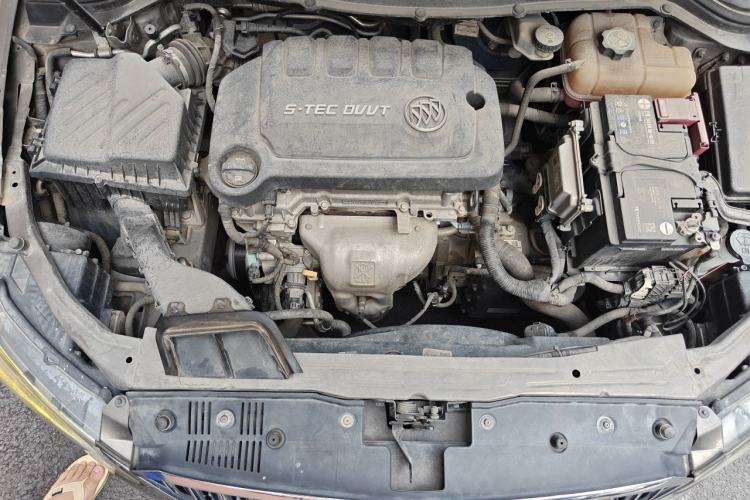 Used Buick GT 2015 15N Automatic Entry-Level Trim Engine Bay