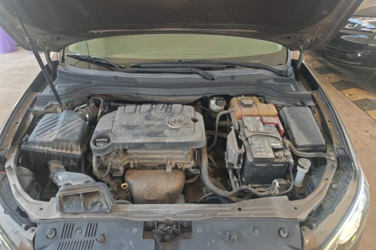 Used Buick GT 2015 15N Automatic Entry-Level Trim Engine Bay