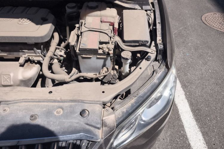 Used Buick GT 2015 15N Automatic Elite Version Engine Bay Left