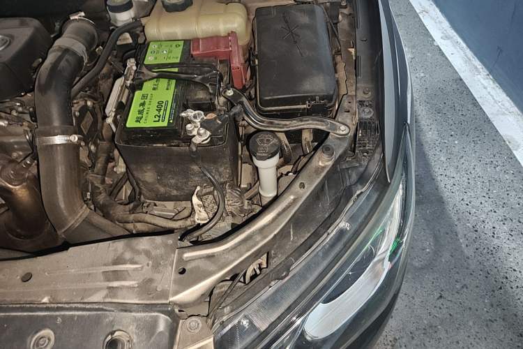Used Buick GT 2015 18T Dual-Clutch Elite Model Engine Bay Left